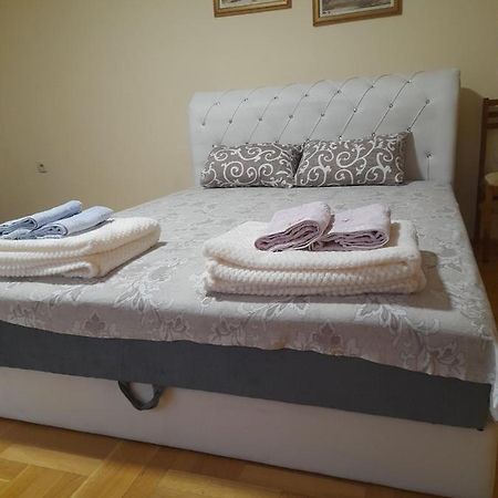 For You Apartman Ni Esterno foto